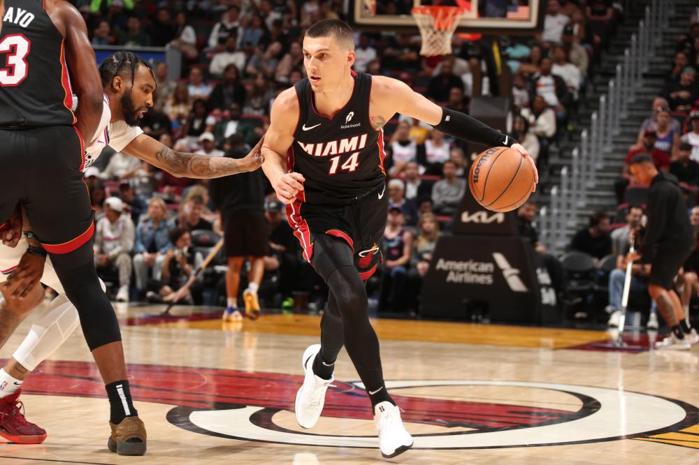 更是辉煌背 更是辉煌背